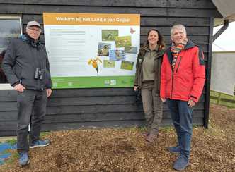 Onthulling weidevogelbord eerbetoon aan Jan Geijsel